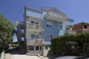  Apartments Crnjac  Рогозница